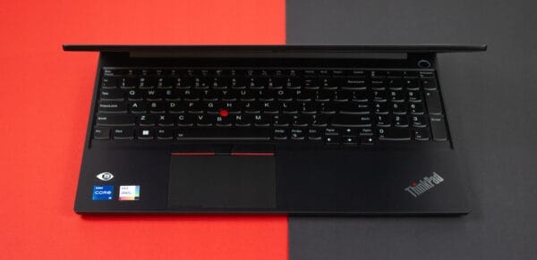 Lenovo ThinkPad E15 G4 - obrazek 3