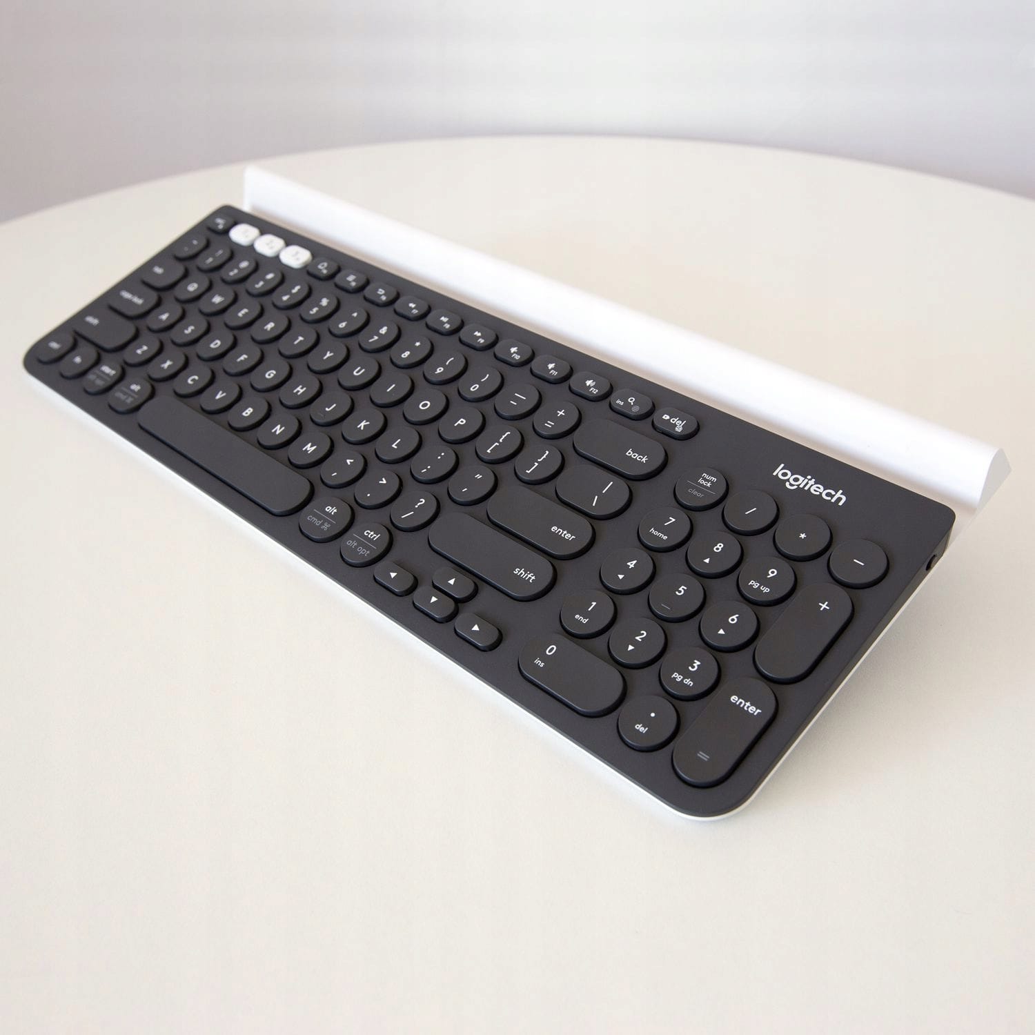 Logitech Multi-Device K780 - obrazek 7