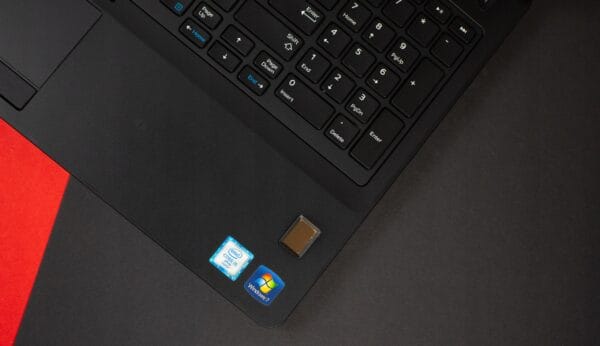 Dell Latitude E5570 - obrazek 8